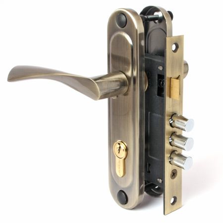 замок з ручкою