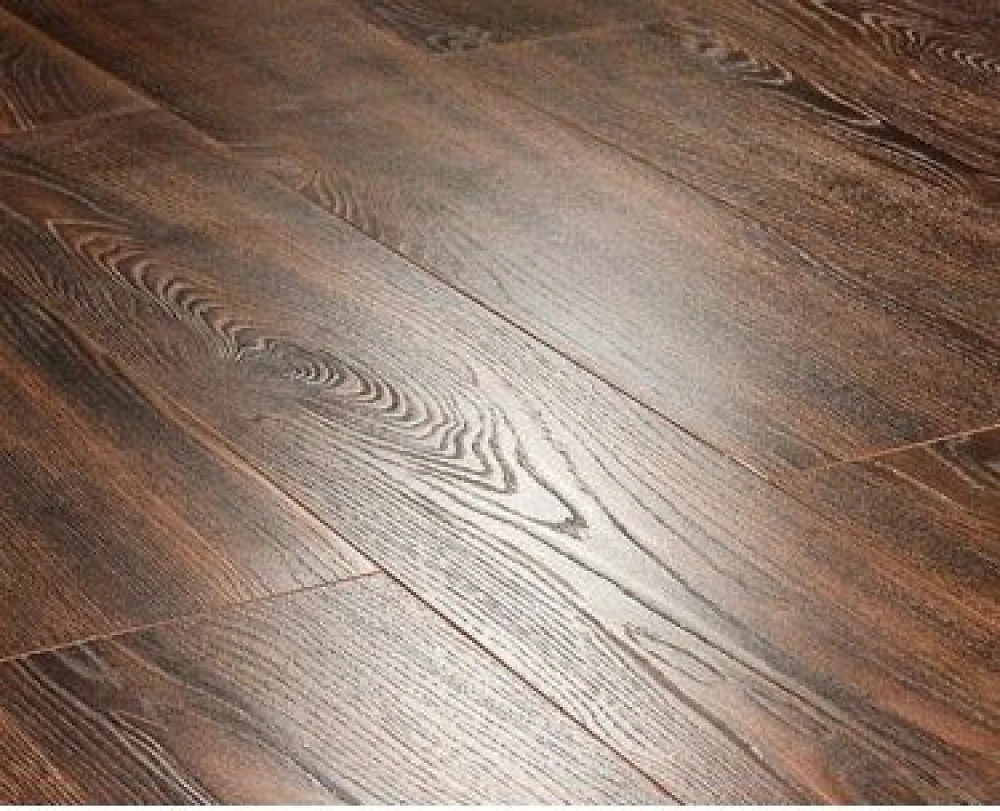 Ламинат Grun Holz Naturlichen spiegel  8/33 Дуб Линдерхоф 92508-8 (2,0)/10шт 1М2