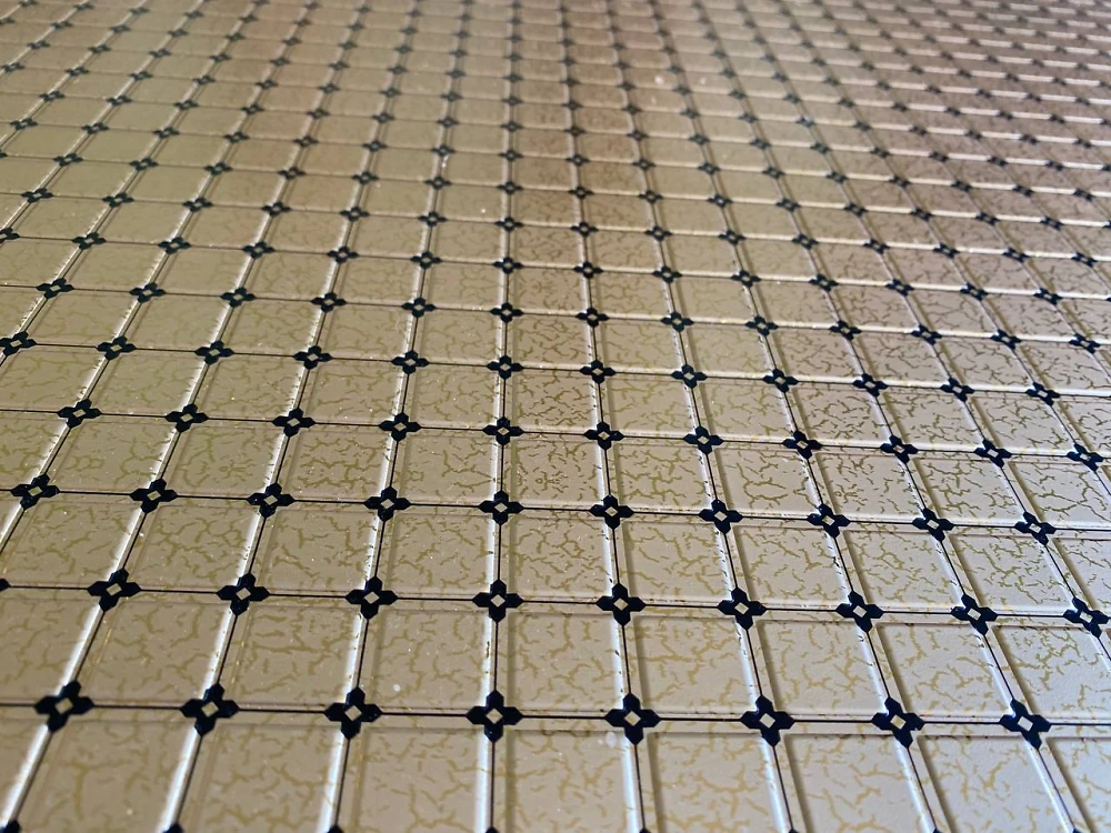 Пластиковая Панель Регул ПРЕМИУМ Золотой ажур  (992 * 629мм) Толщина 0,6мм