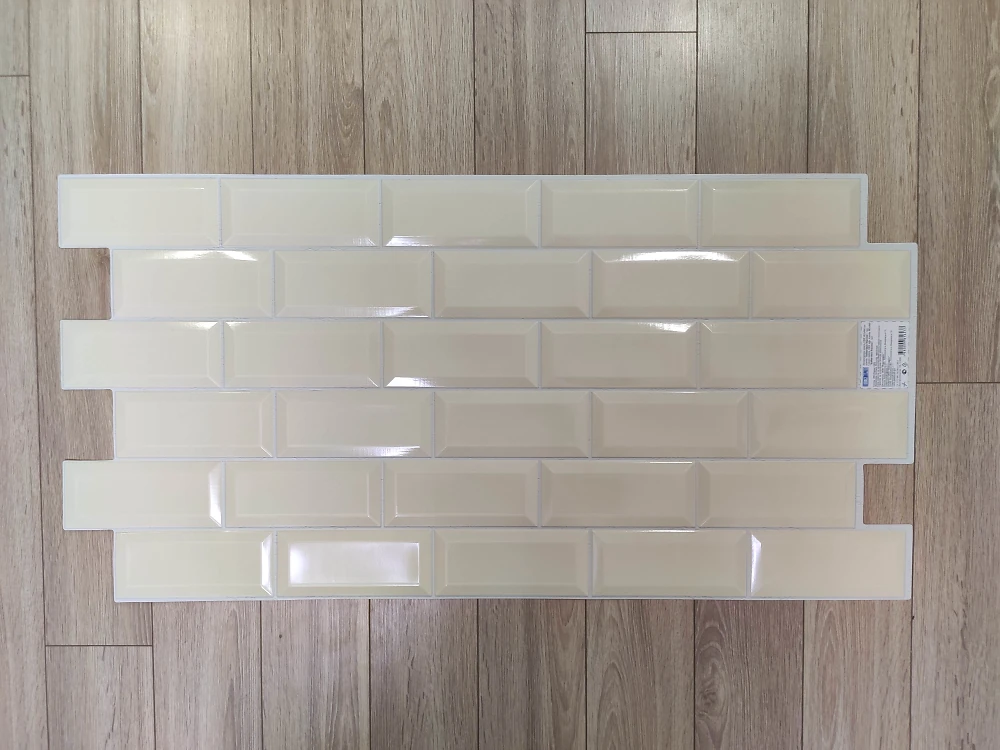 Пластиковая листовая ПВХ панель для стен Пластмаркет плитка Кабанчики бежевая 960 * 485мм