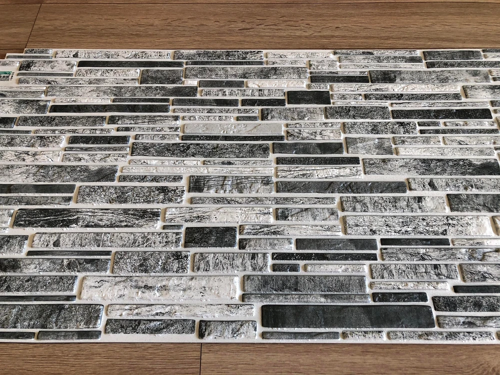 Пластиковая Панель Регул Пластушка черно-белая 977 * 496мм