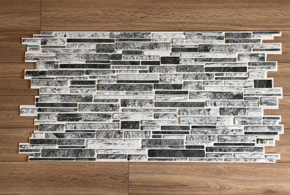 Пластиковая Панель Регул Пластушка черно-белая 977 * 496мм