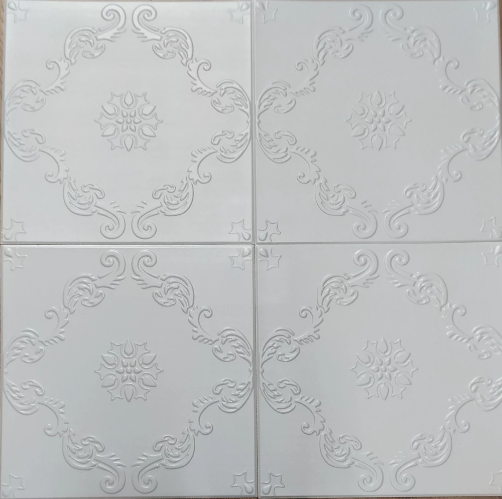 Плитка для стелі пінополістирольна 111 Romstar 1м2