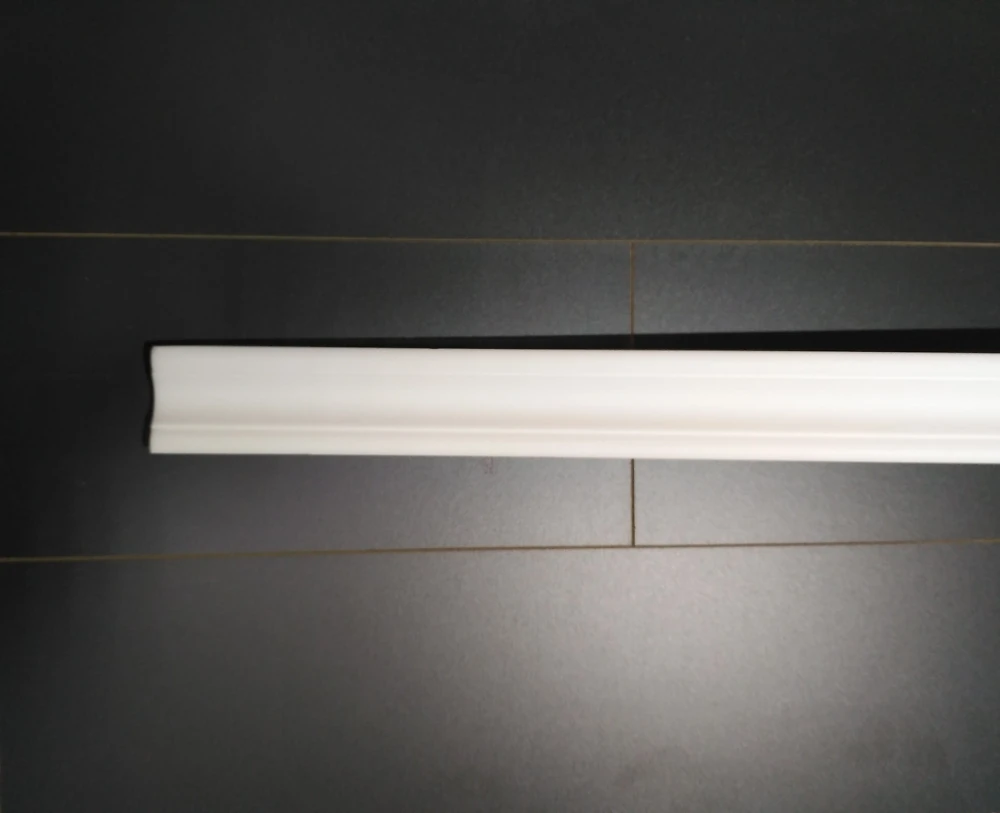 Плинтус потолочный  (45*45мм) MX Nomastyl 1м