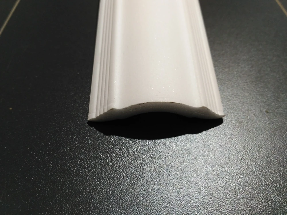 Плинтус потолочный  (45*45мм) MX Nomastyl 1м