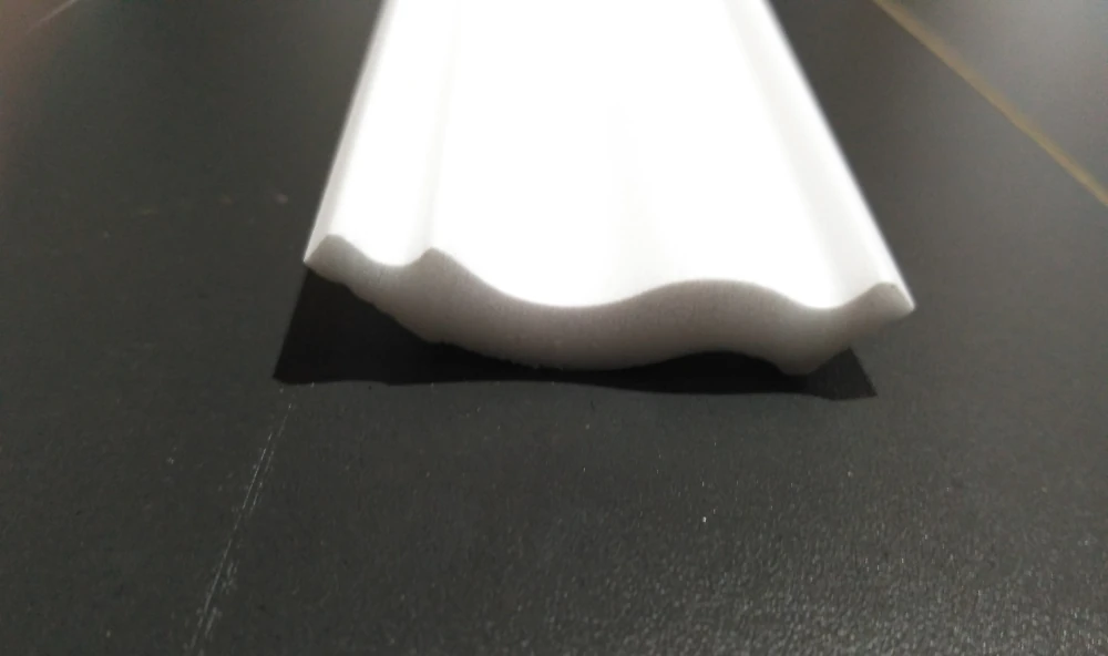 Плинтус потолочный  (45*40мм) MT Nomastyl 1м (не заказывать)