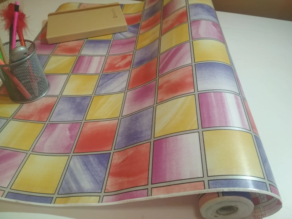 Самоклеюча плівка Hongda 67,5см х 15м Ht032