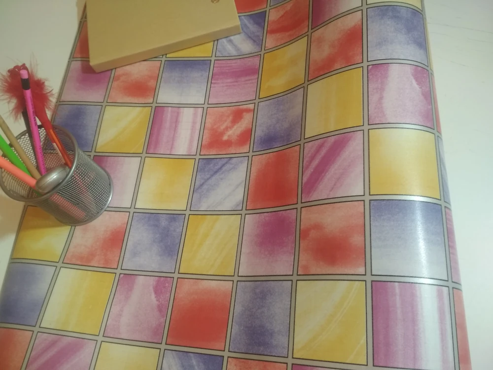 Самоклеюча плівка Hongda 67,5см х 15м Ht032