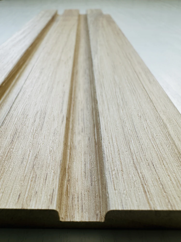 Панель МДФ Стеновая 12117 Дуб Шамони Светлый 117(104) x 12 х 2800  (1 шт.)