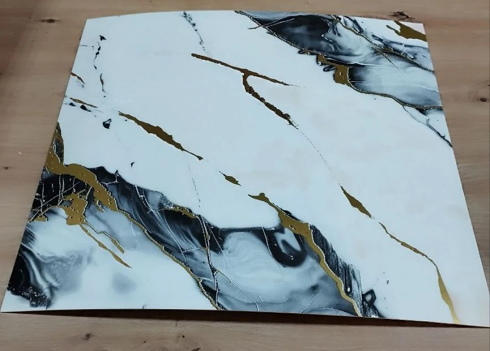 Самоклеюча панель 600*600 мм ХВМ-45 (Білий мармур з золотом)