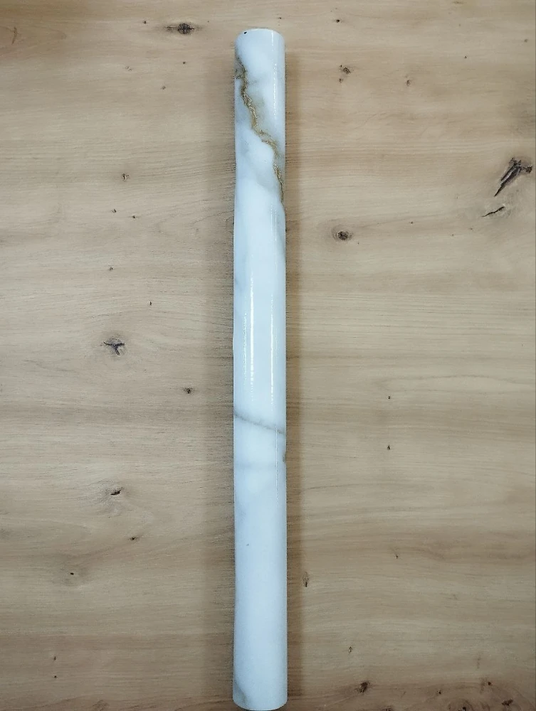 Маслостійка самоклеюча плівка під мармур 60 см*1 м МА058